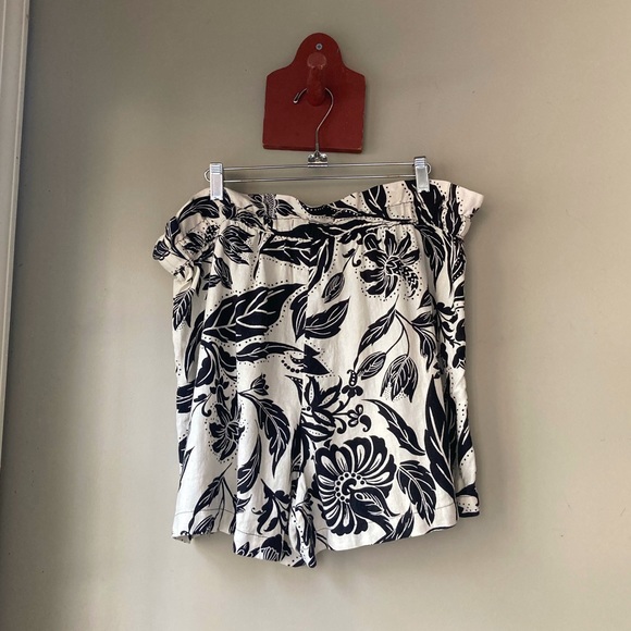 Who What Wear Black & White Tropical Front Tie Shorts XL NWT - Picture 5 of 6
